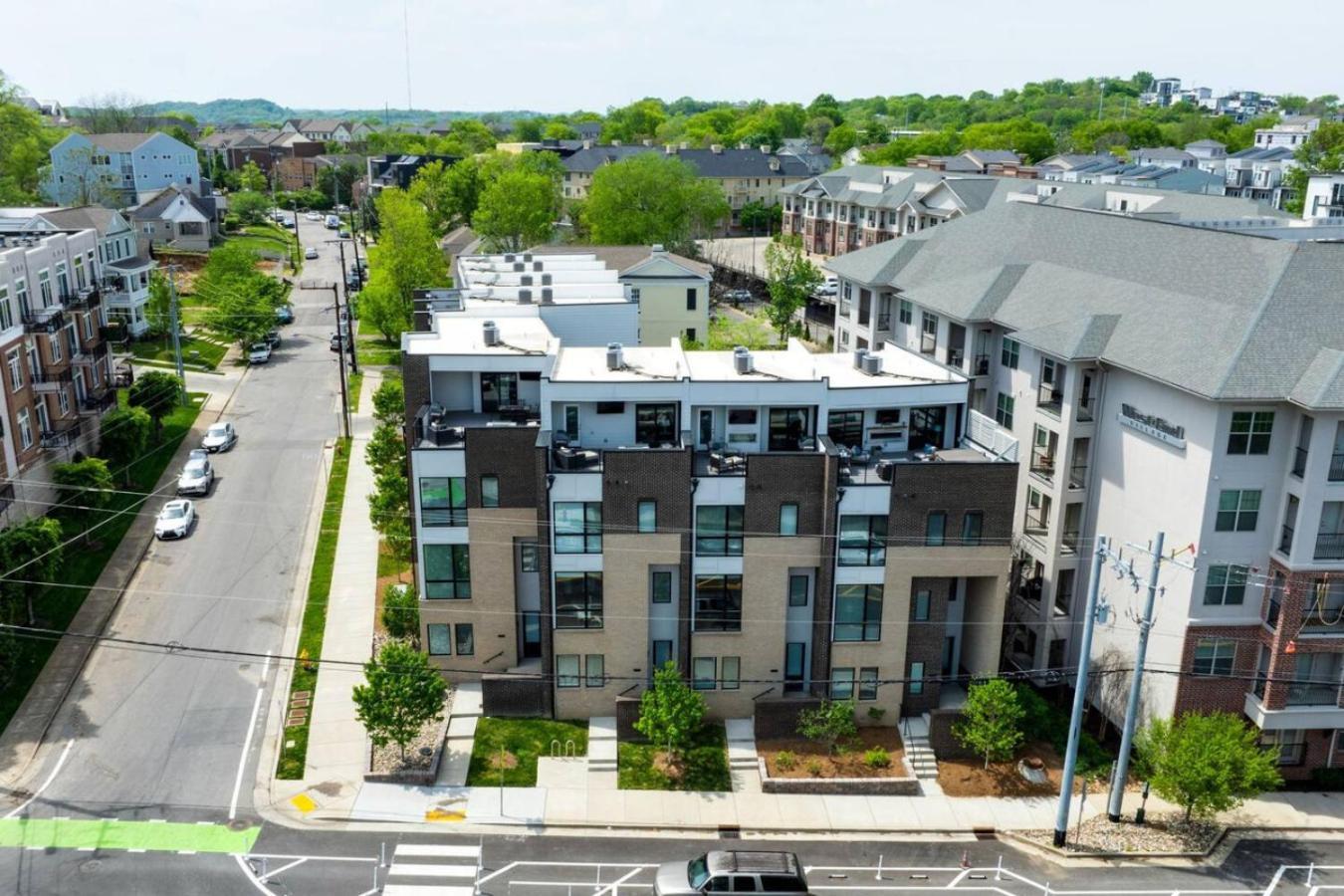 Two Townhomes Rooftop Lounges With Skyline Views Nashville Exterior photo